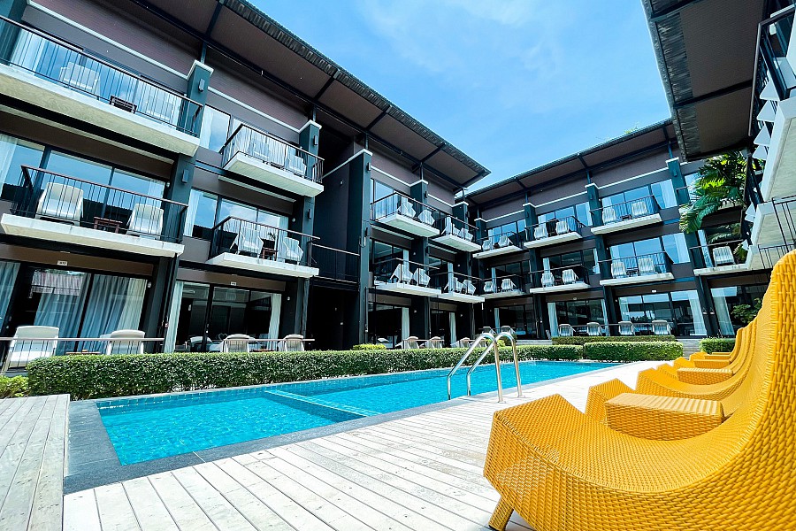 La Lune Beach Resort